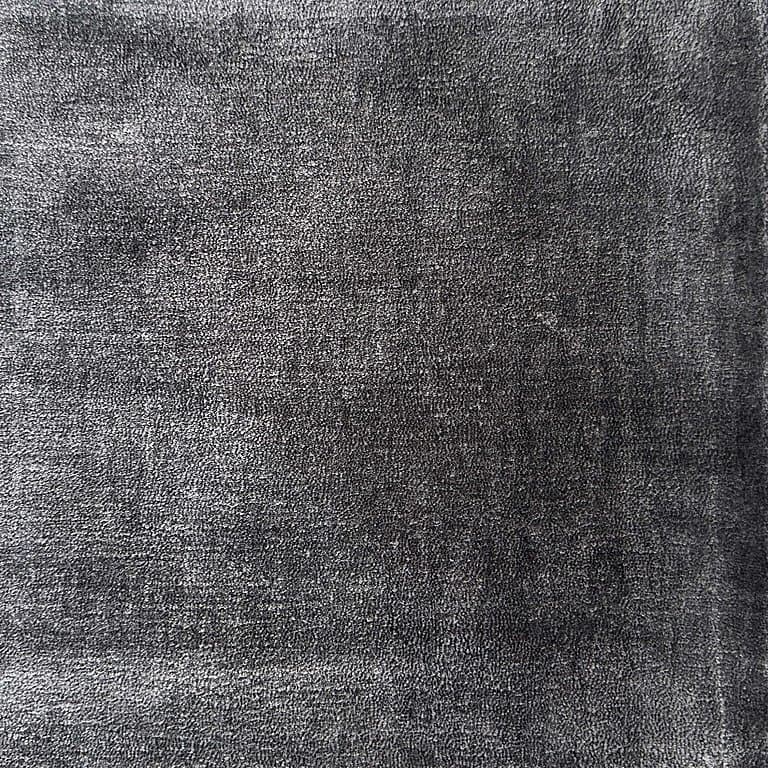 Aura 204 – Plain Collection · handgeknüpfter Designerteppich von NEGRA Zürich