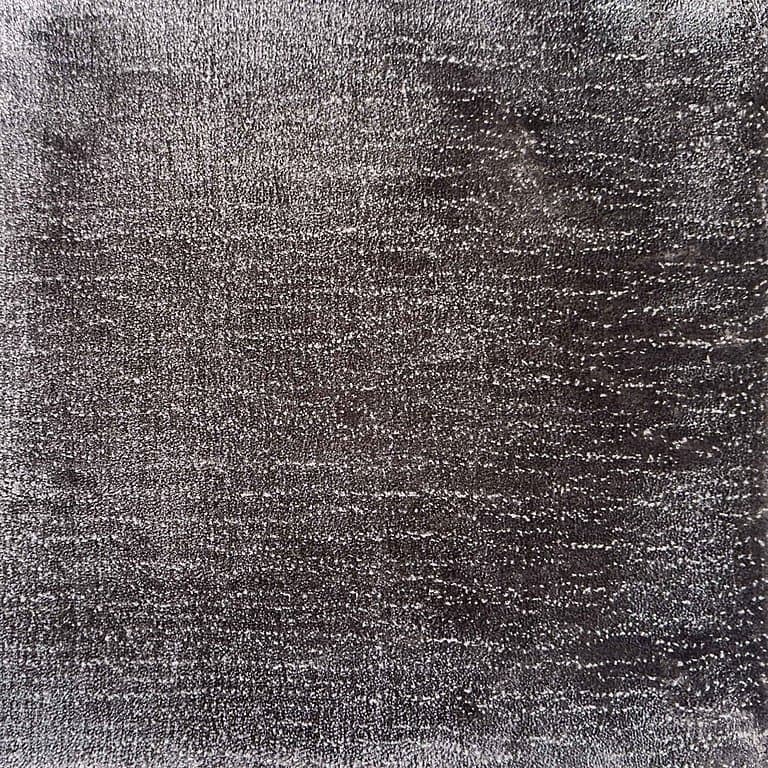 Aura Dots 204 – Plain Collection · handgeknüpfter Designerteppich von NEGRA Zürich