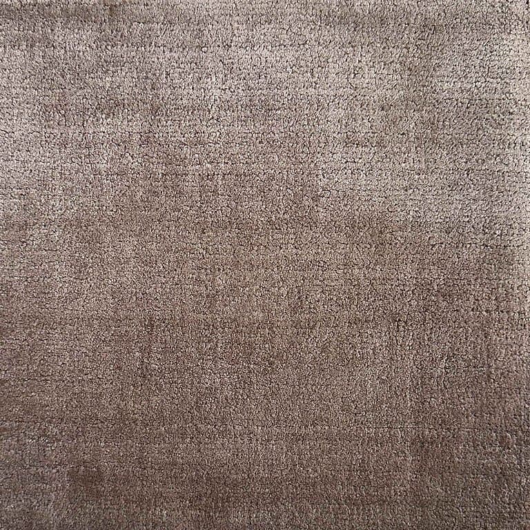 Aura Silk 103 – Plain Collection · handgeknüpfter Designerteppich von NEGRA Zürich