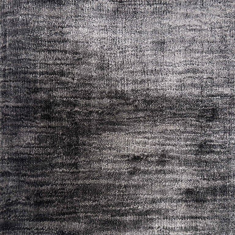 Aura Stripes 206 – Plain Collection · handgeknüpfter Designerteppich von NEGRA Zürich