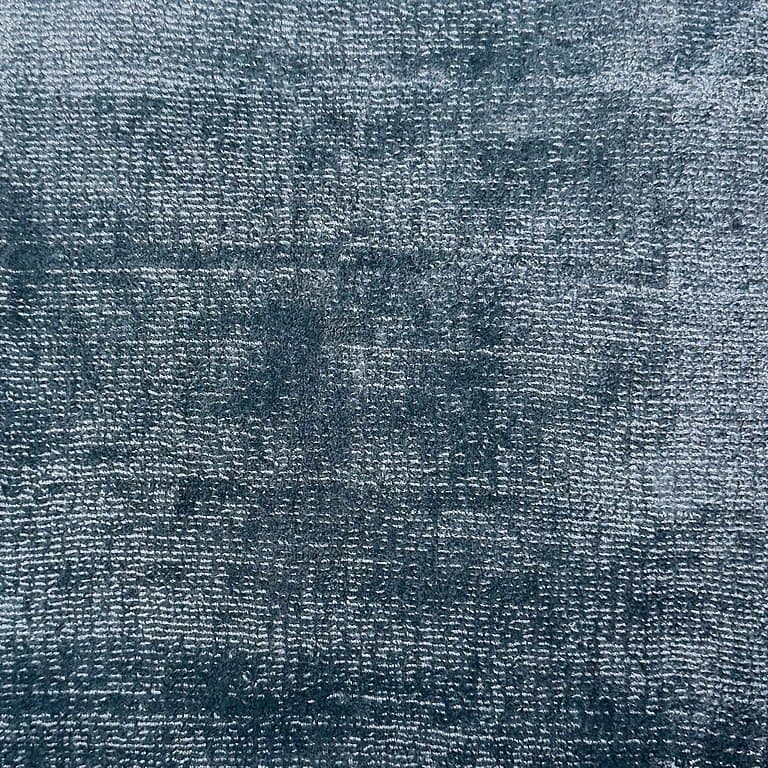 Aura Swatch 302 – Plain Collection · handgeknüpfter Designerteppich von NEGRA Zürich